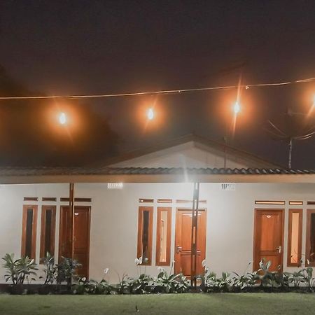 Hotel RedDoorz near Taman Safari 2 Bogor Zewnętrze zdjęcie