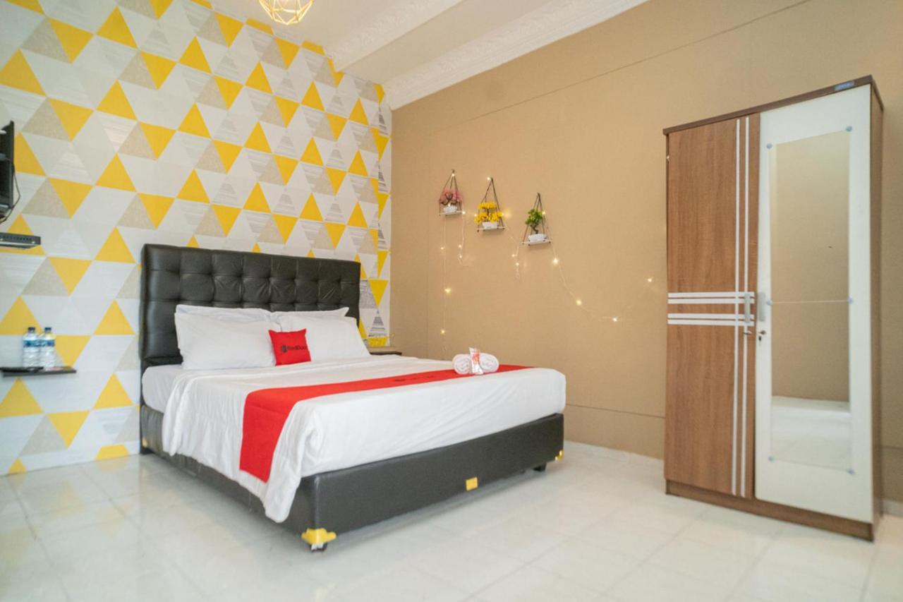 Hotel RedDoorz near Taman Safari 2 Bogor Zewnętrze zdjęcie