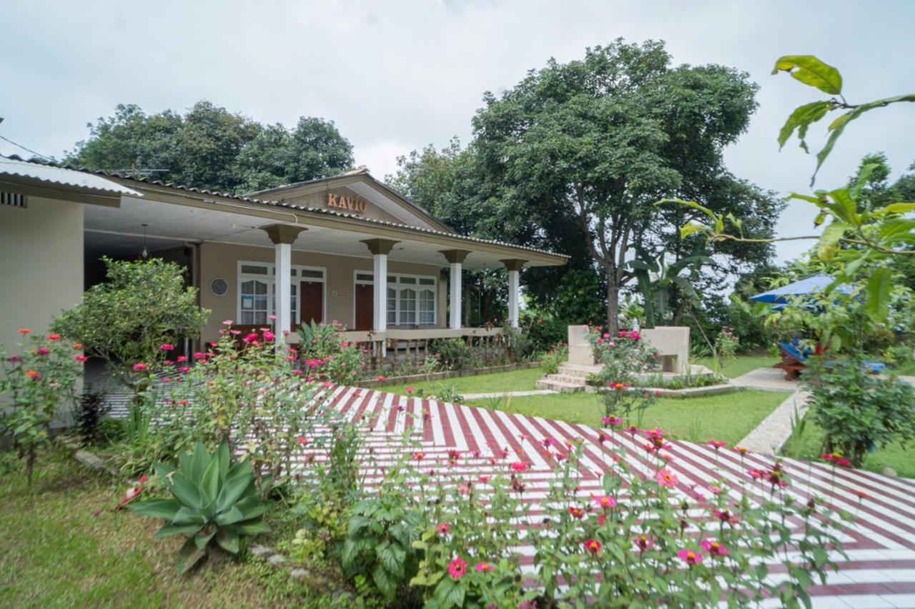 Hotel RedDoorz near Taman Safari 2 Bogor Zewnętrze zdjęcie